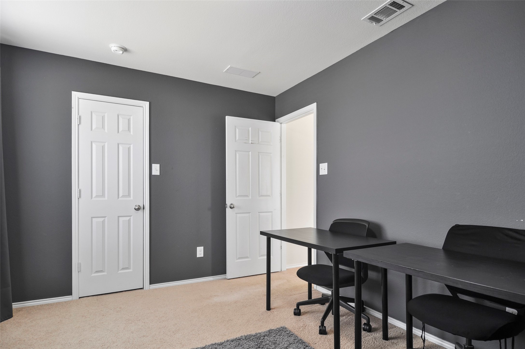 1930 Castaway Drive Dallas TX 75051