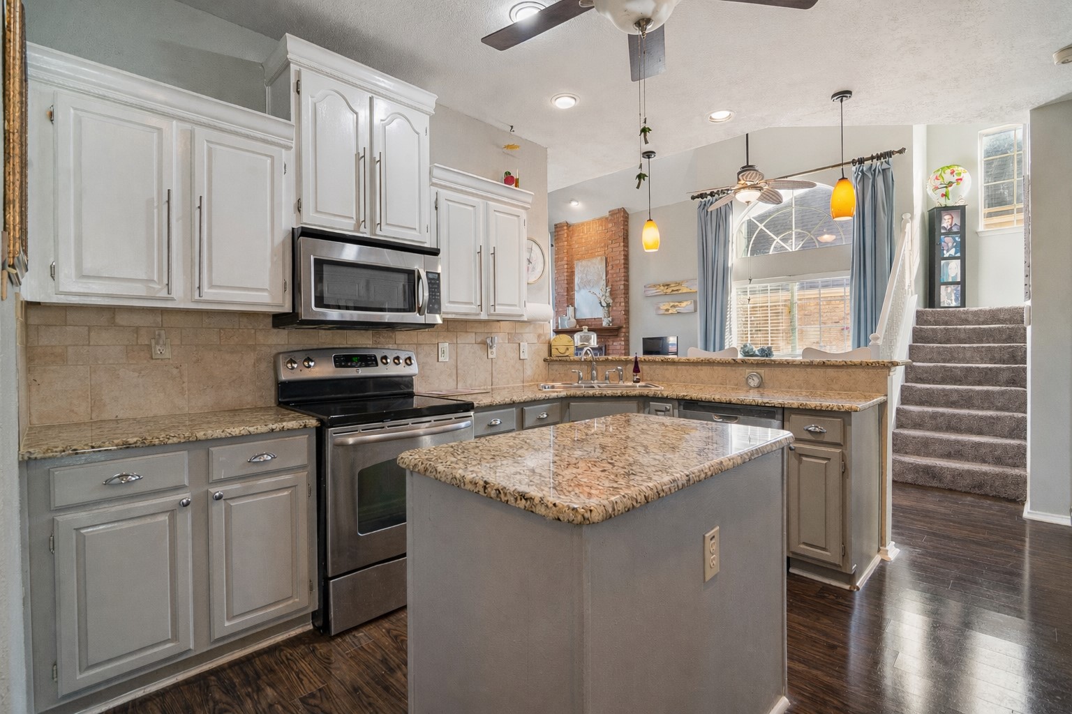 409 Red River Trail Irving TX 75063