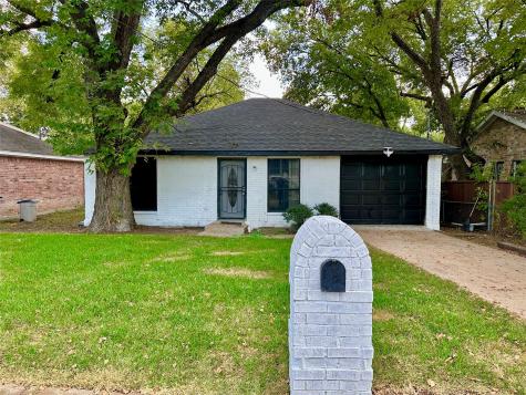 1434 Owega Avenue Dallas TX 75216
