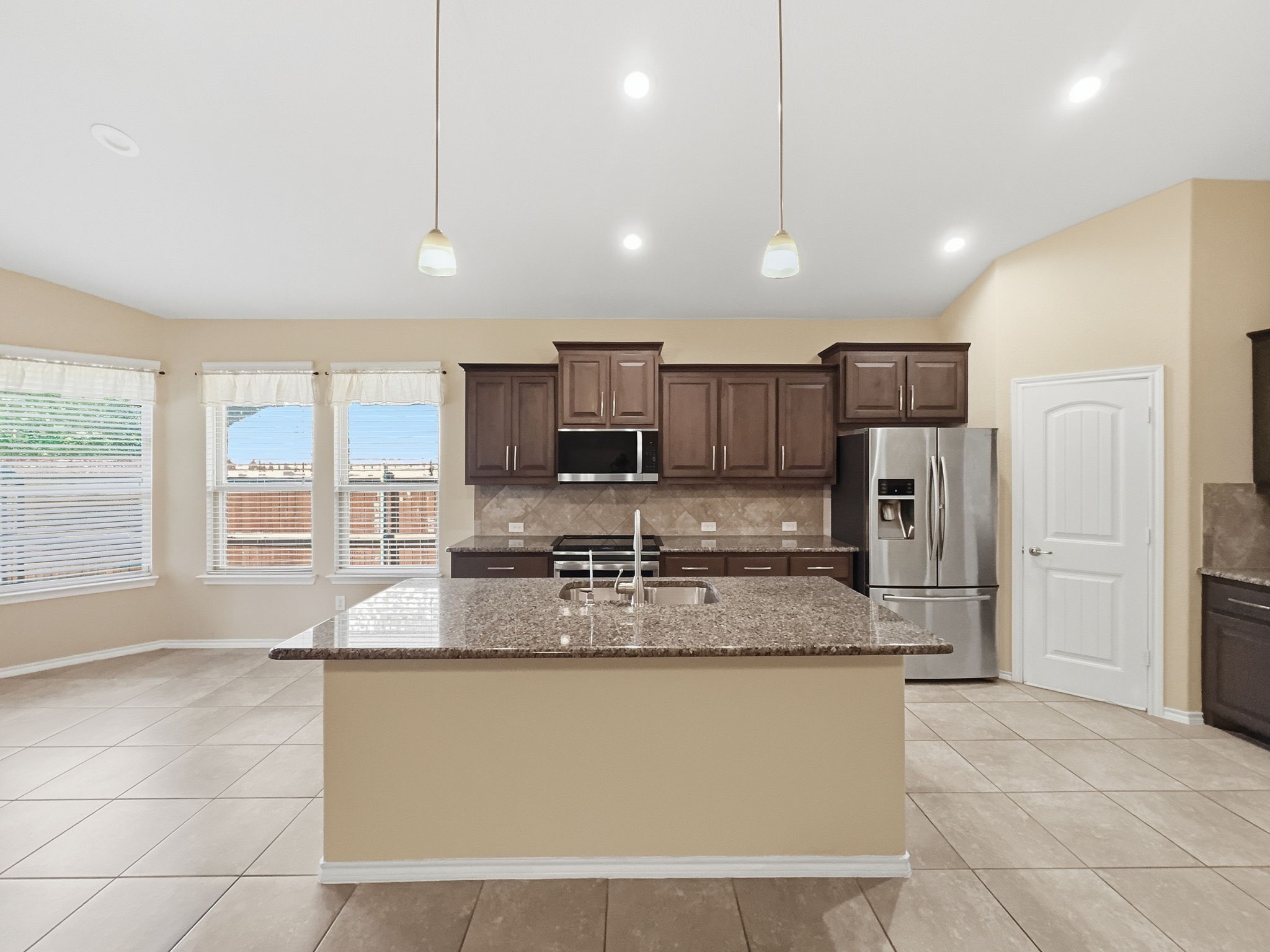 11213 Dorado Vista Trail Fort Worth TX 76052