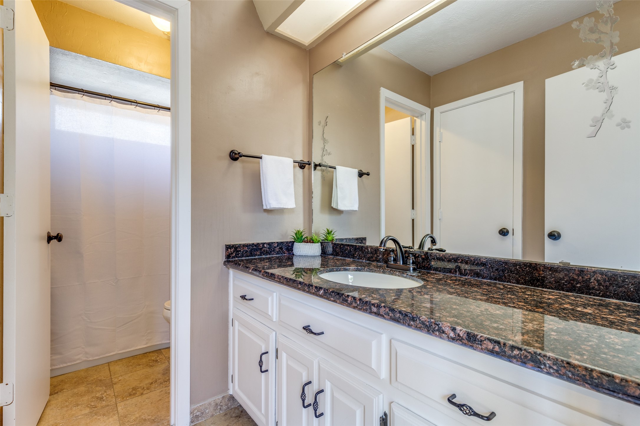 6515 Wrenwood Drive Dallas TX 75252