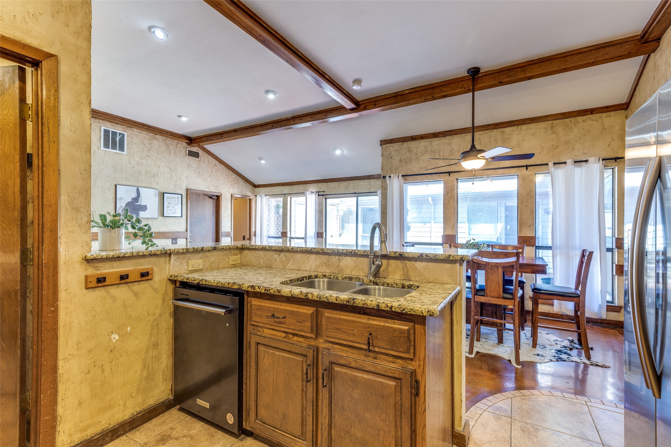 6515 Wrenwood Drive Dallas TX 75252