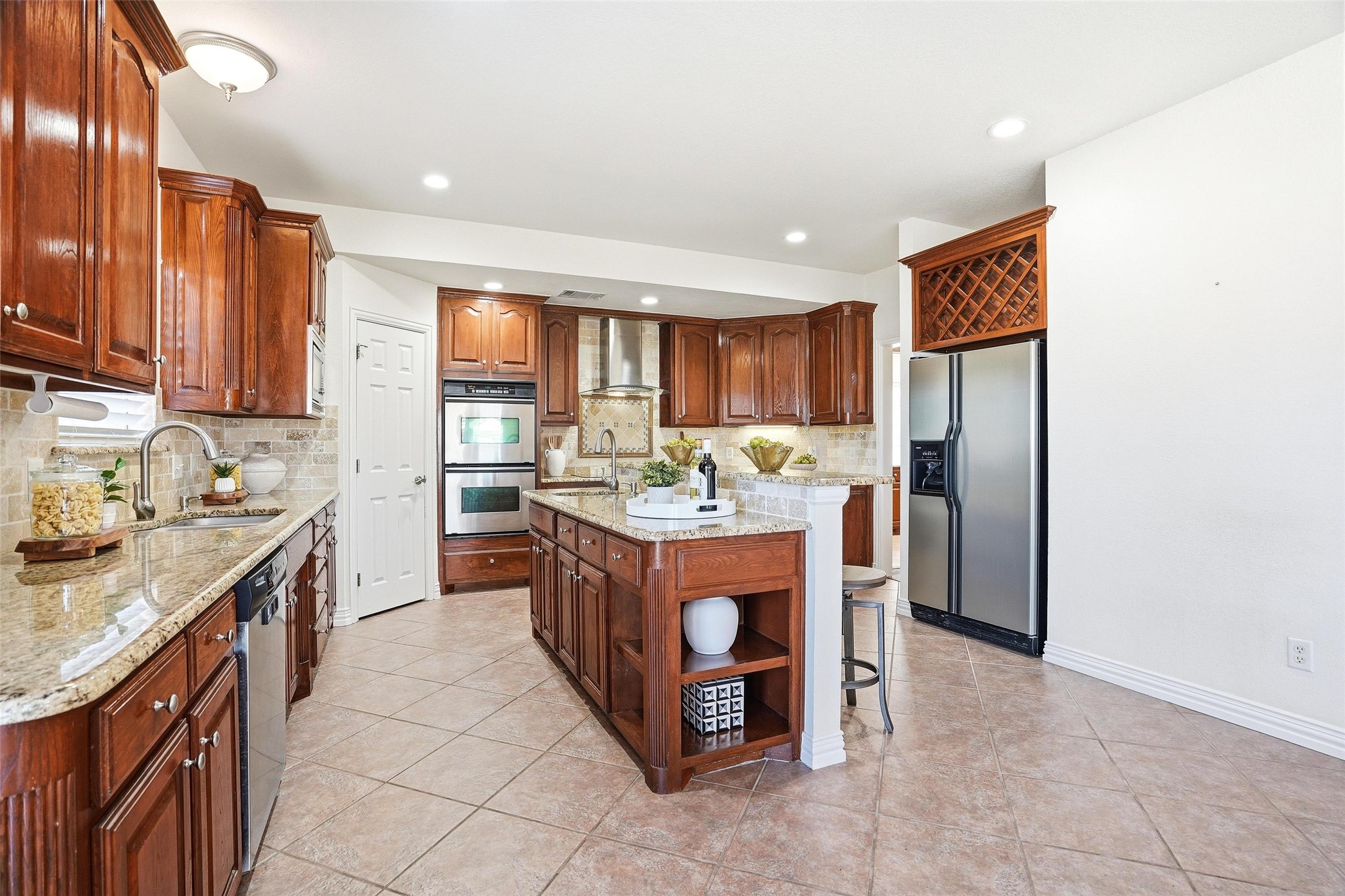 1825 Spinnaker Lane Azle TX 76020