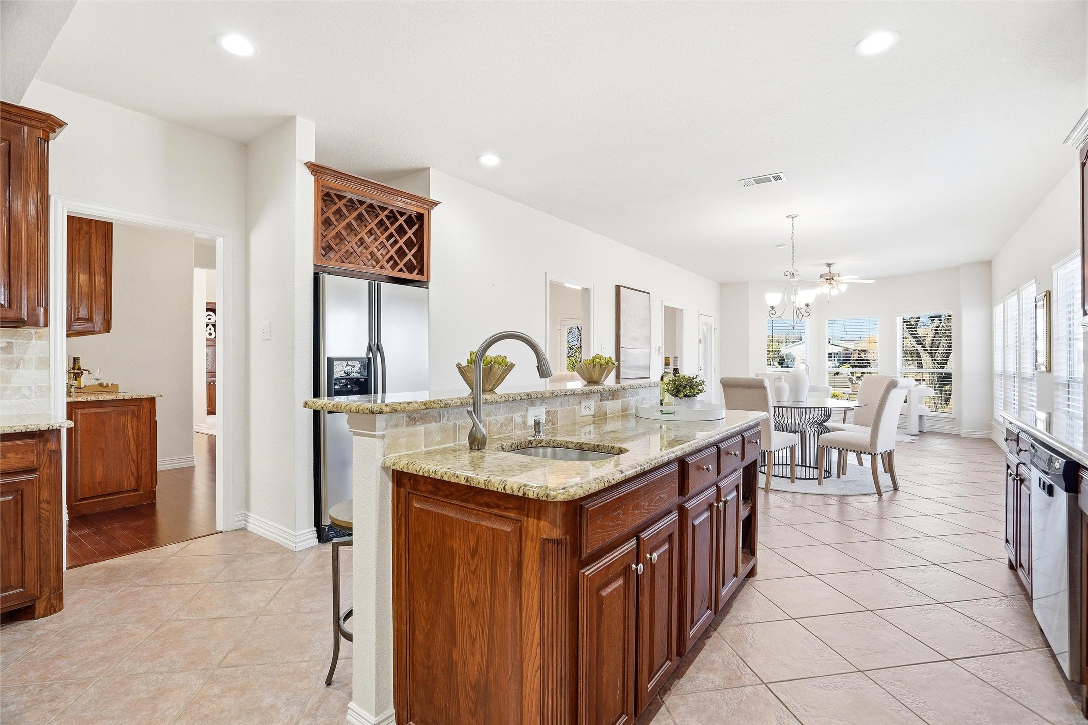 1825 Spinnaker Lane Azle TX 76020