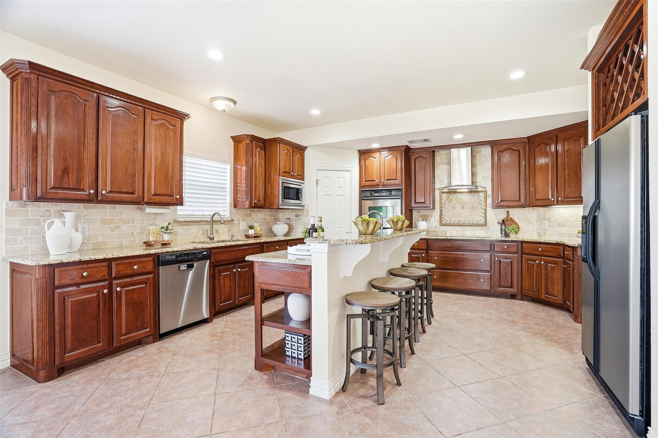 1825 Spinnaker Lane Azle TX 76020