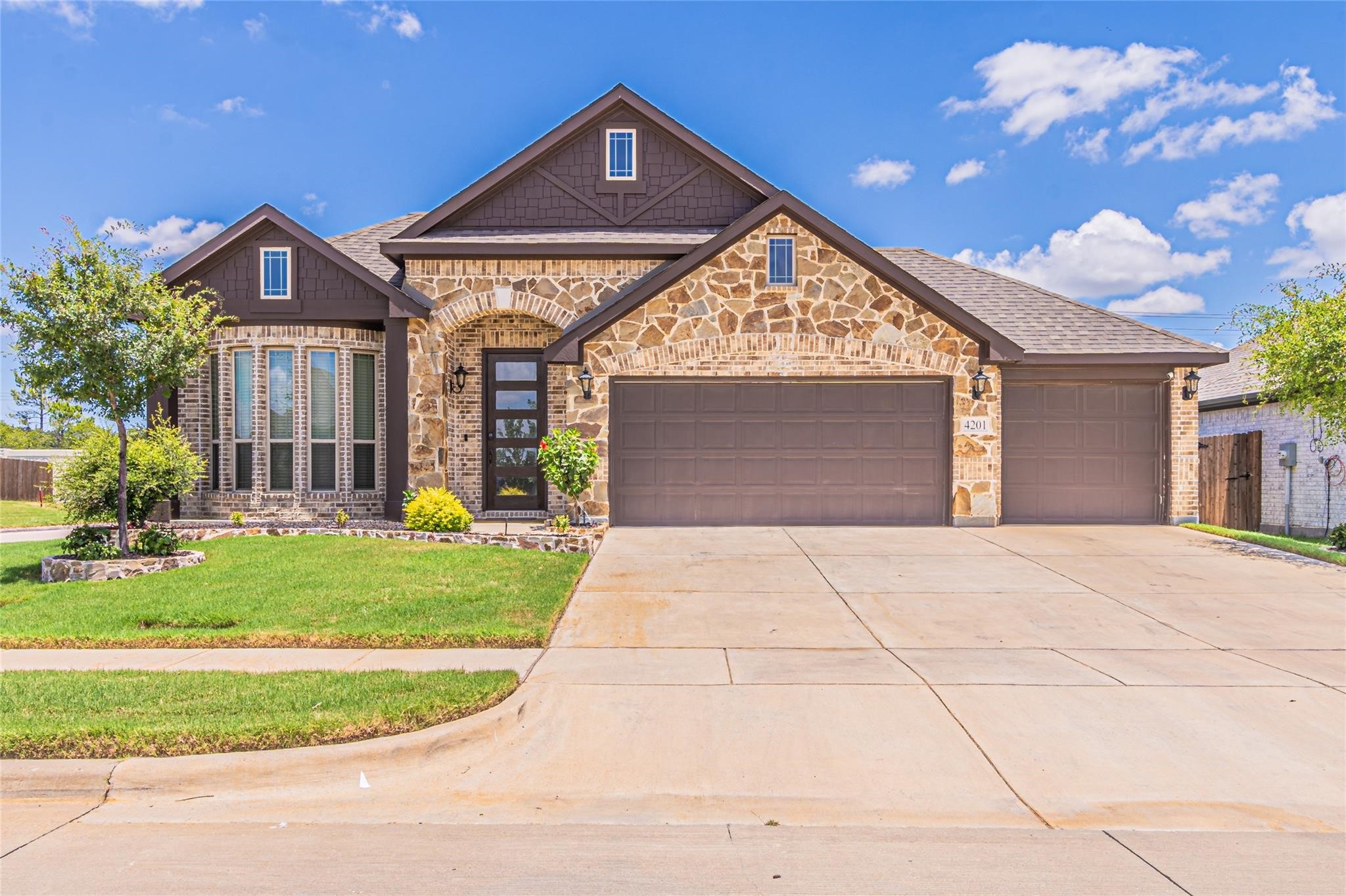 4201 Misty Ridge Street Mesquite TX 75181
