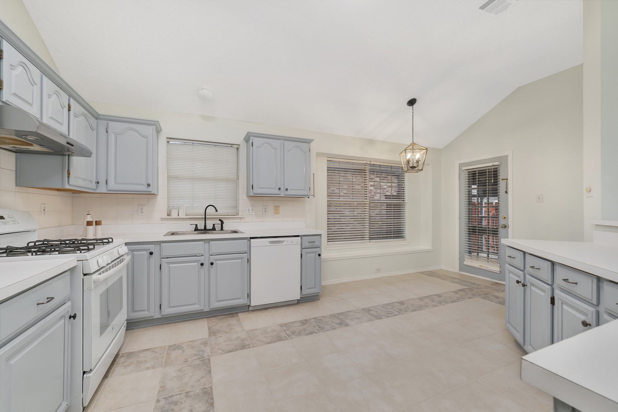 3013 Alyssum Court Garland TX 75040