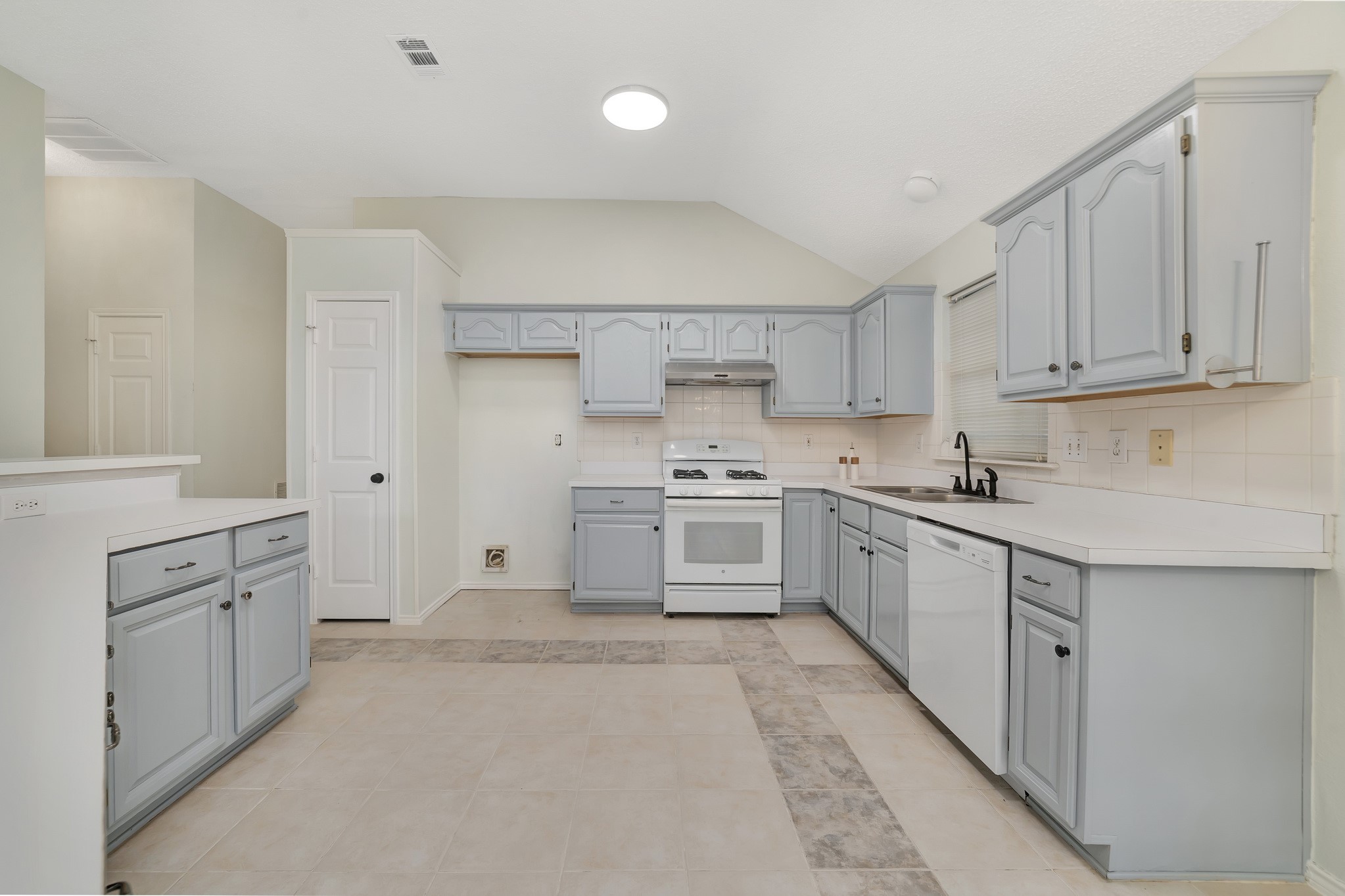 3013 Alyssum Court Garland TX 75040