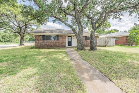 1101 Elmira Street Weatherford TX 76086