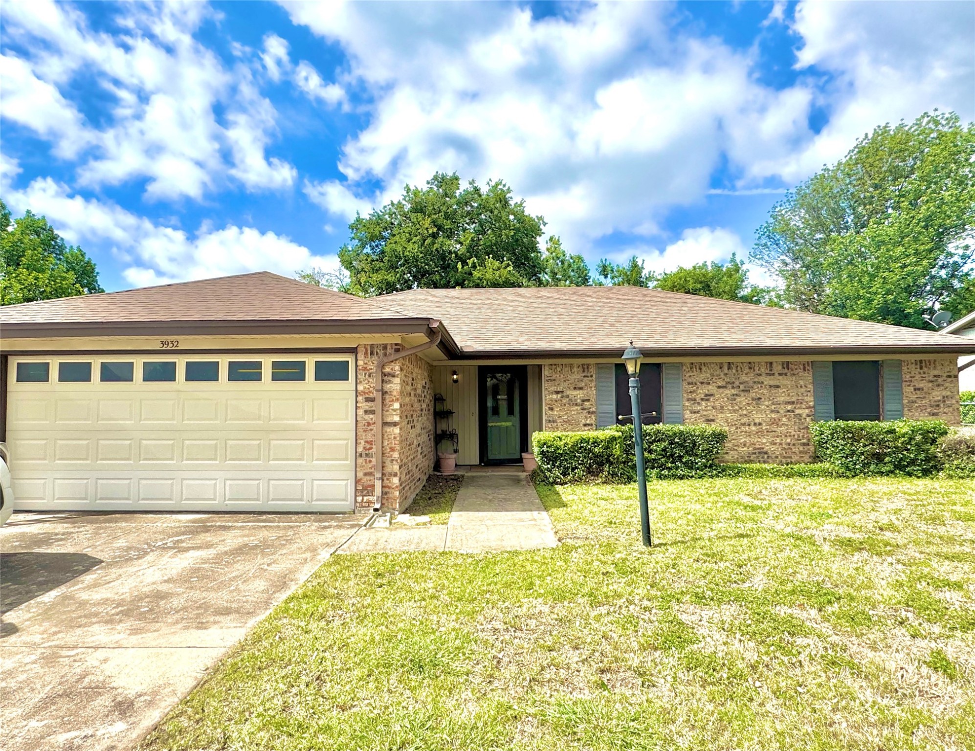 3932 Hemlock Street Fort Worth TX 76137