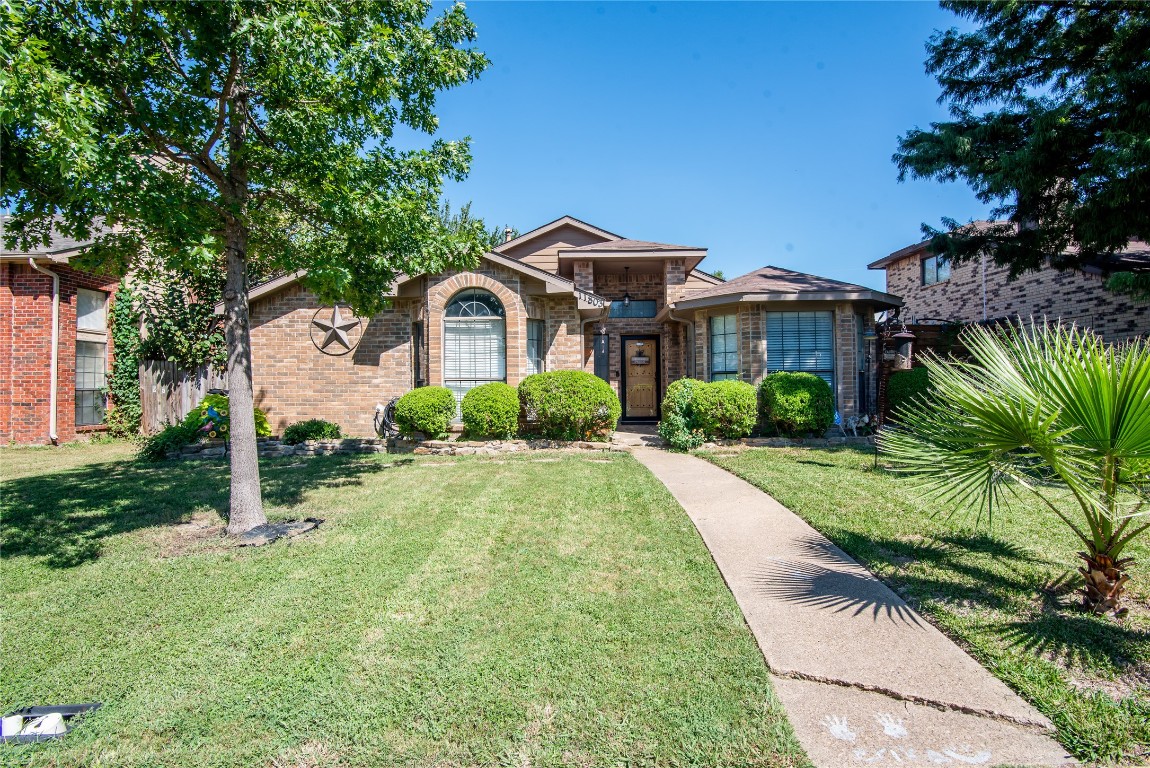 11803 Eloise Drive Balch Springs TX 75180