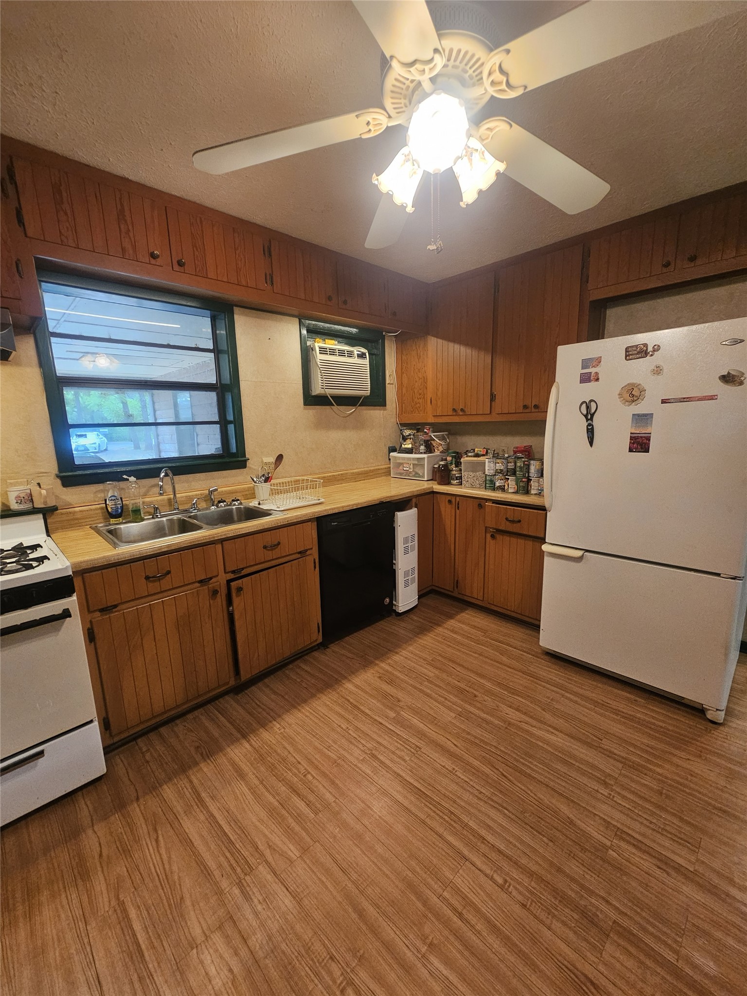 1350 County Road 45400 Paris TX 75462