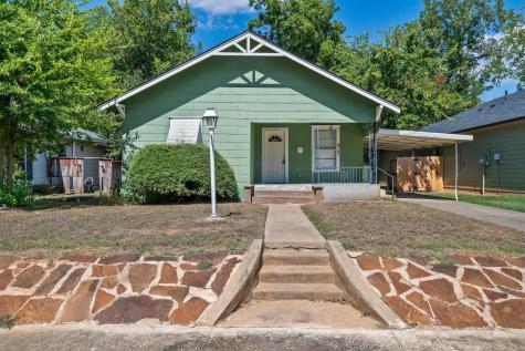 913 W Day Street Denison TX 75020