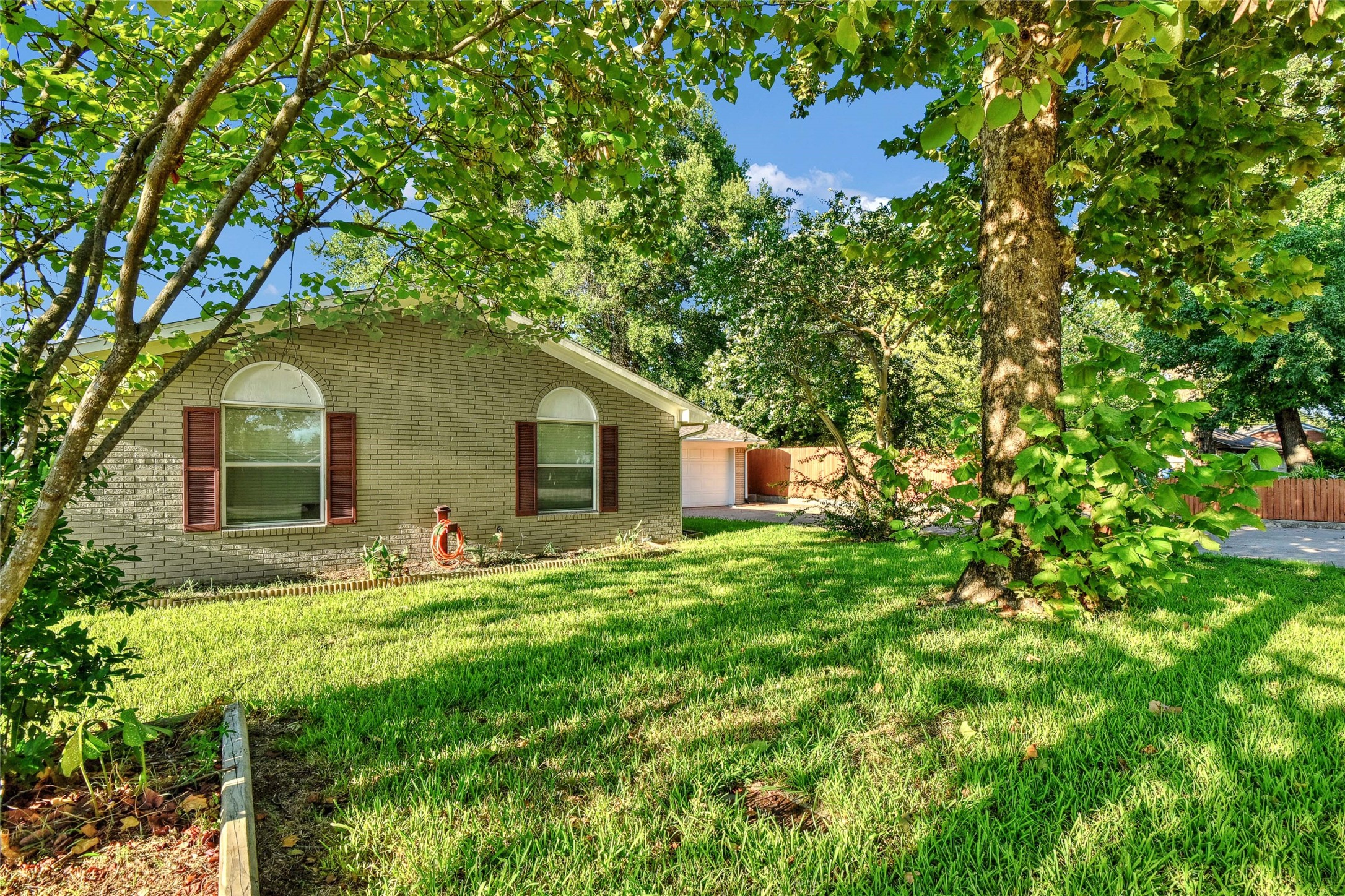 2513 Sunset Street Denison TX 75020
