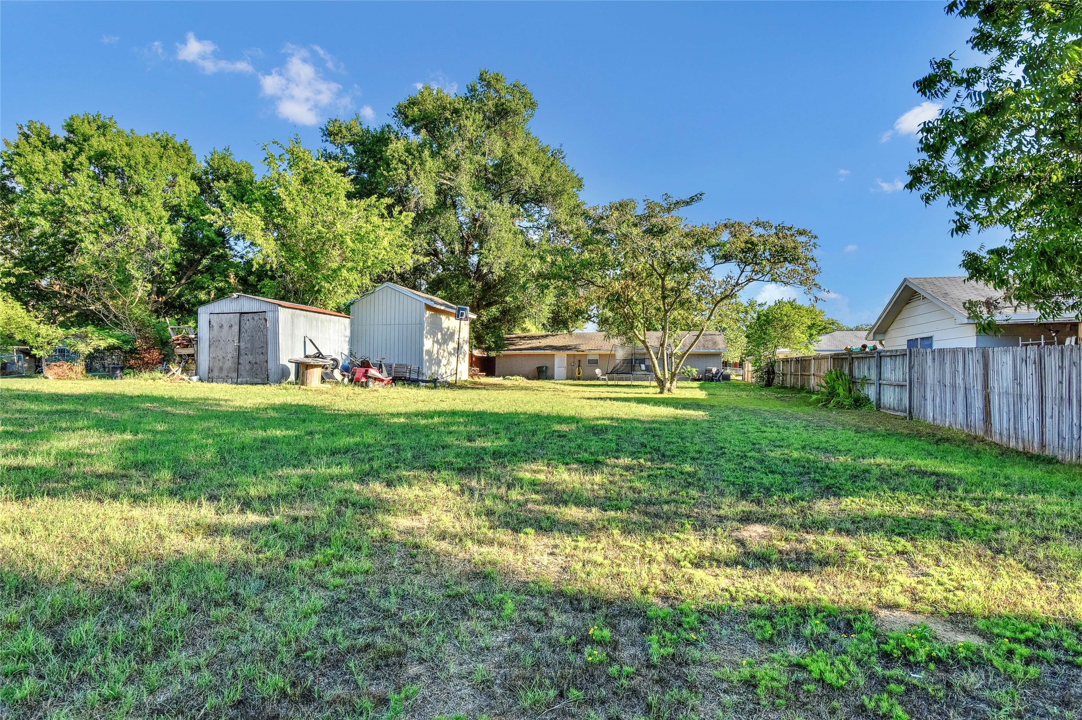 2513 Sunset Street Denison TX 75020
