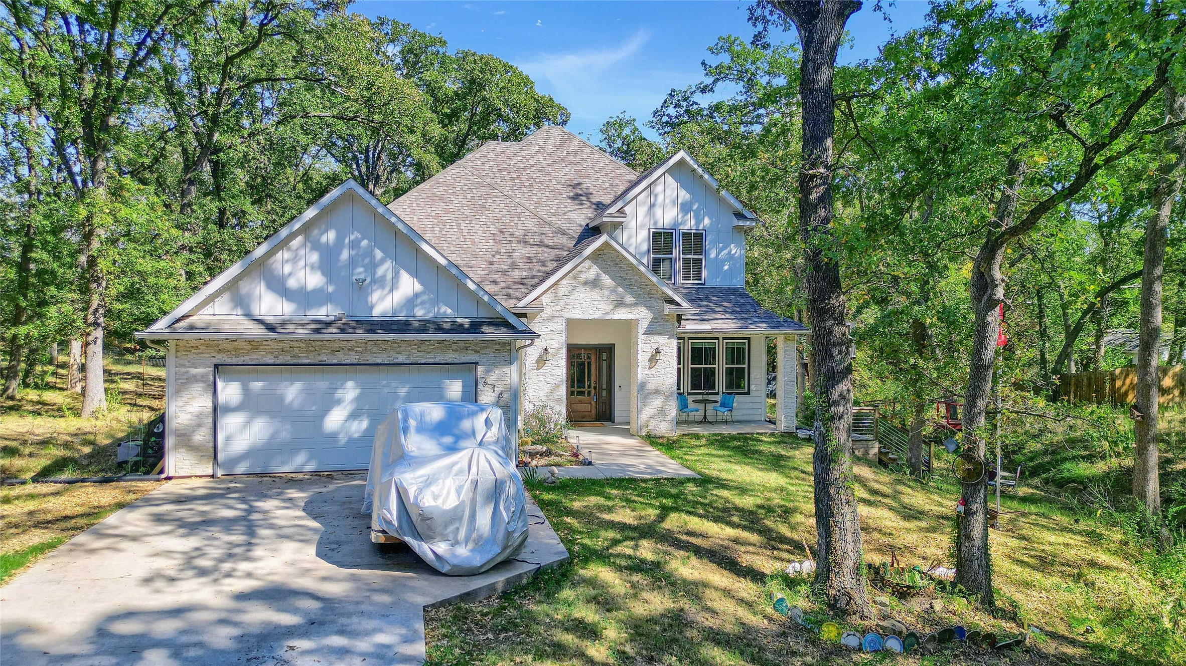 610 Deleon Street Denison TX 75020