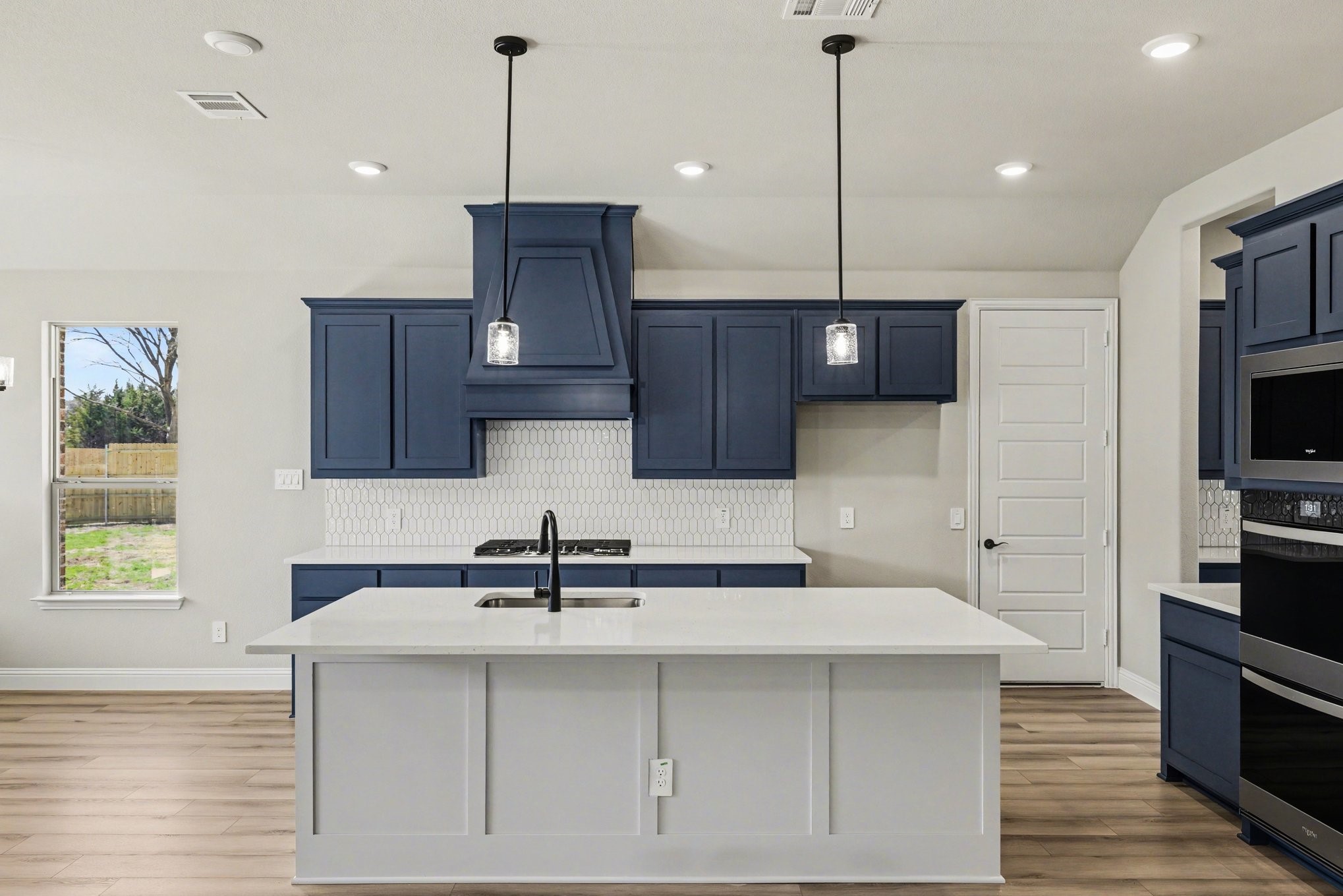 7020 Southrock Drive Midlothian TX 76065