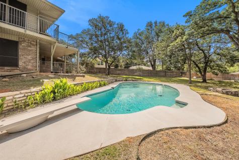 1724 Prestonwood Drive Arlington TX 76012