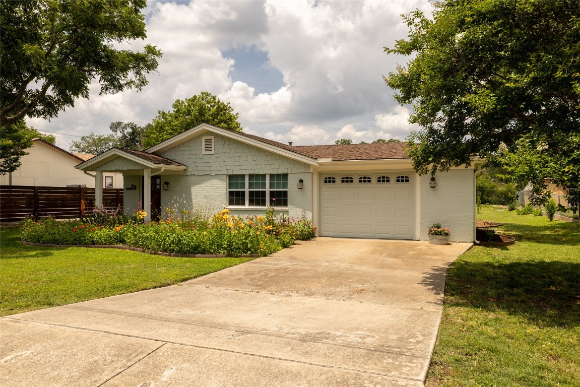 1114 Elmira Street Weatherford TX 76086