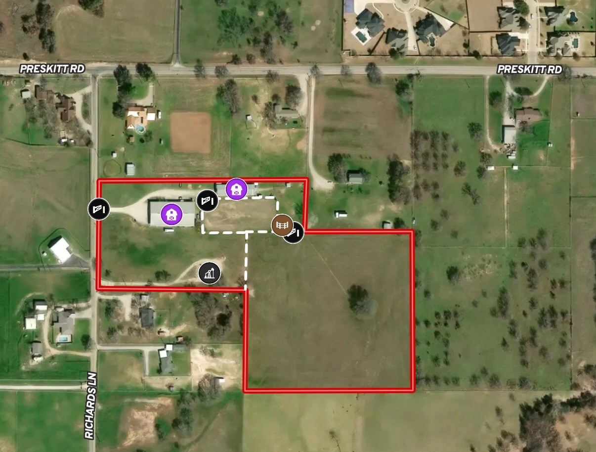 127 County Road 3051 Decatur TX 76234