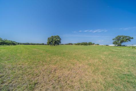 127 County Road 3051 Decatur TX 76234