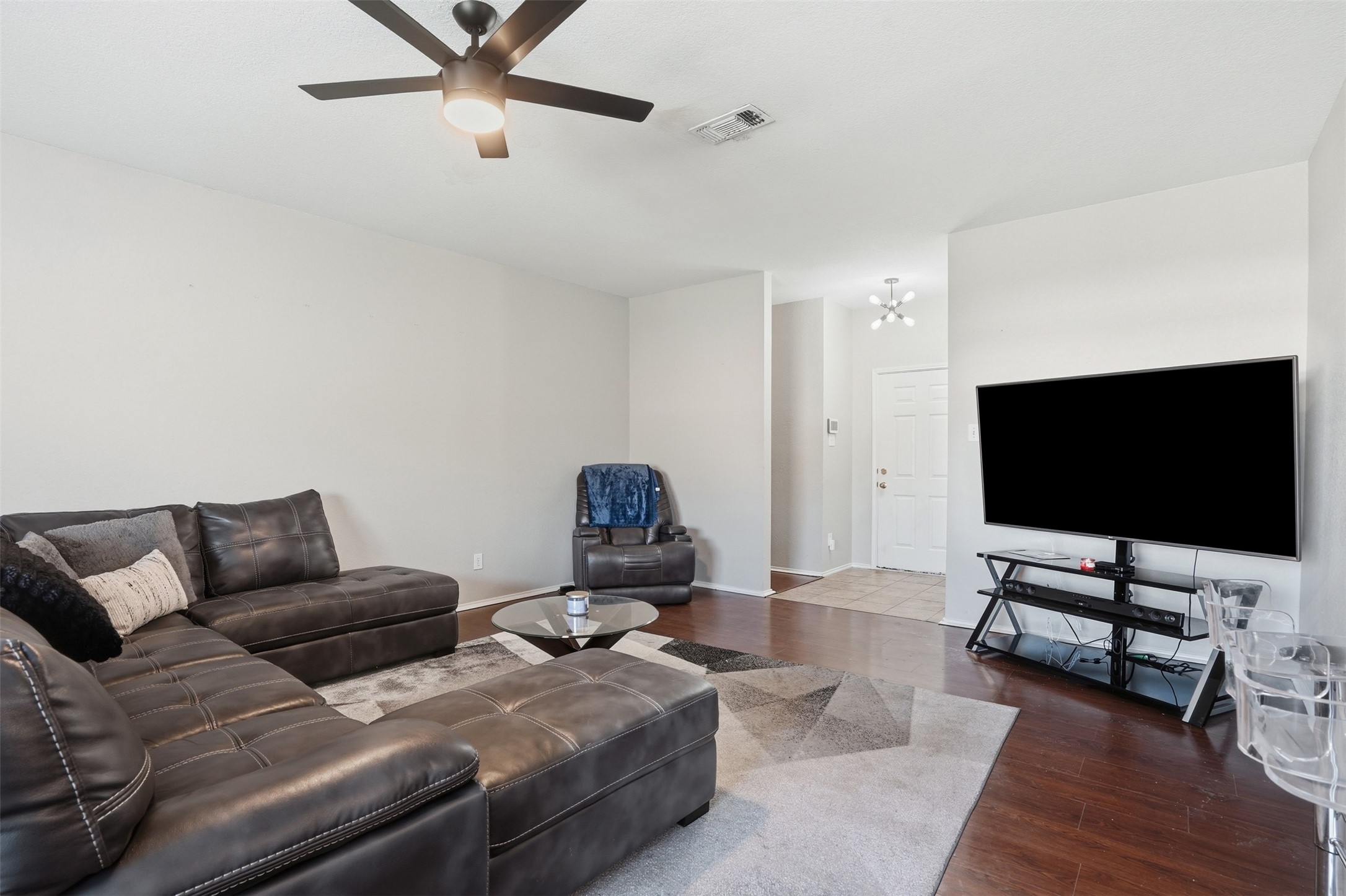 1026 Meadowbend Drive Cedar Hill TX 75104