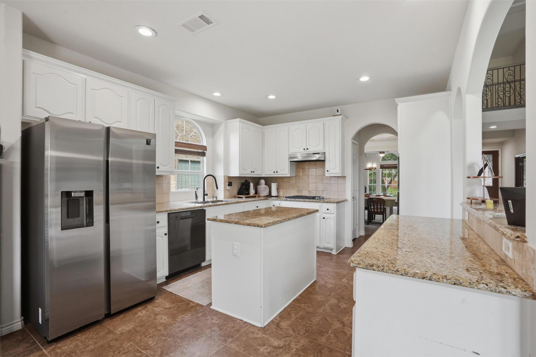 3048 Larreta Grand Prairie TX 75054