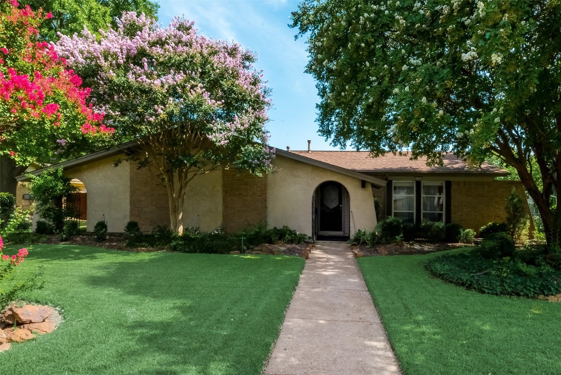 1406 Travis Street Garland TX 75042