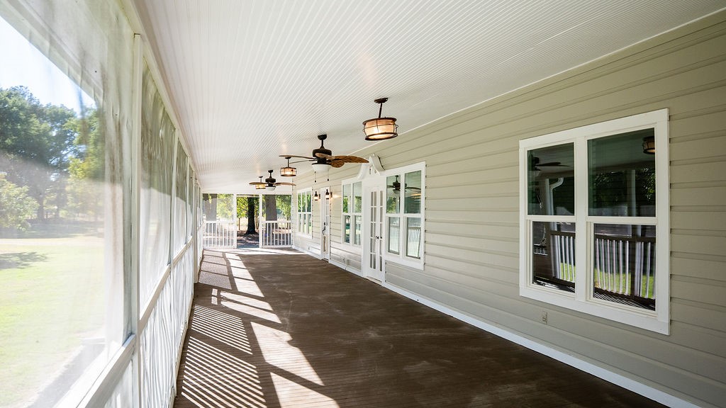 213 County Road 2320 Telephone TX 75488