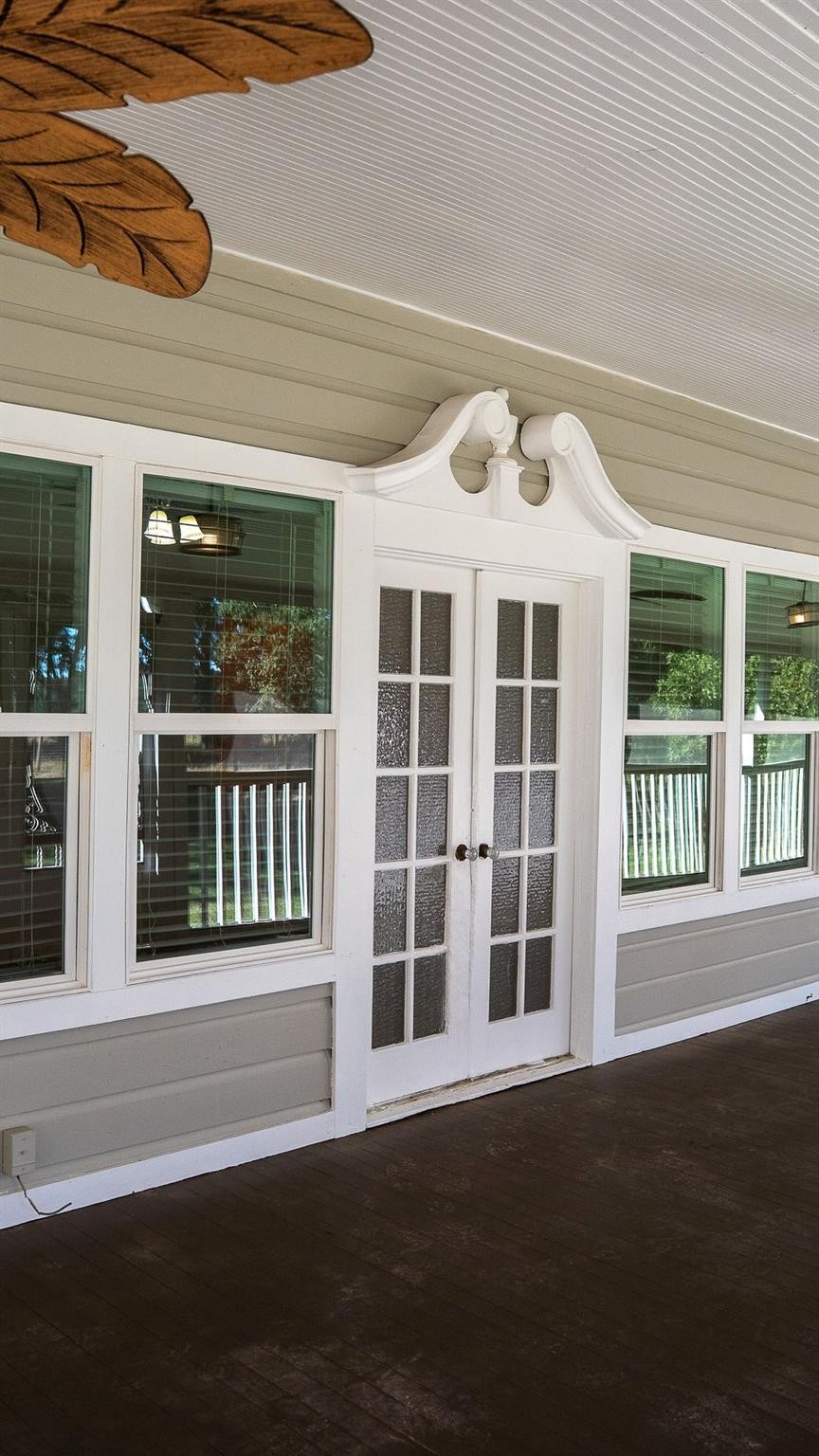 213 County Road 2320 Telephone TX 75488