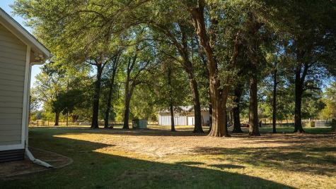 213 County Road 2320 Telephone TX 75488