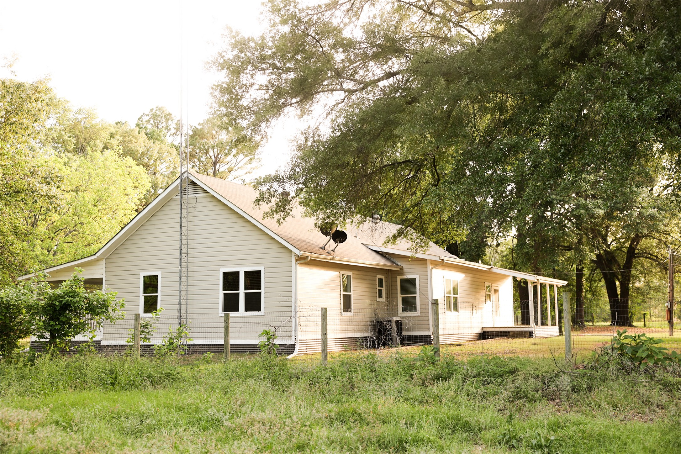 213 County Road 2320 Telephone TX 75488
