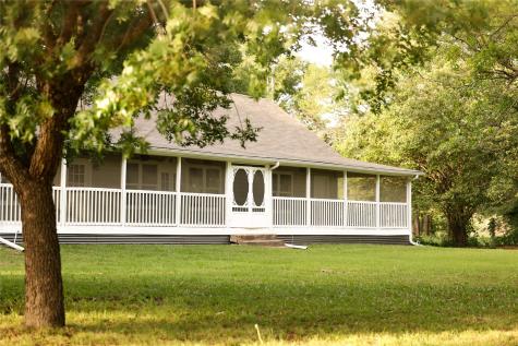 213 County Road 2320 Telephone TX 75488