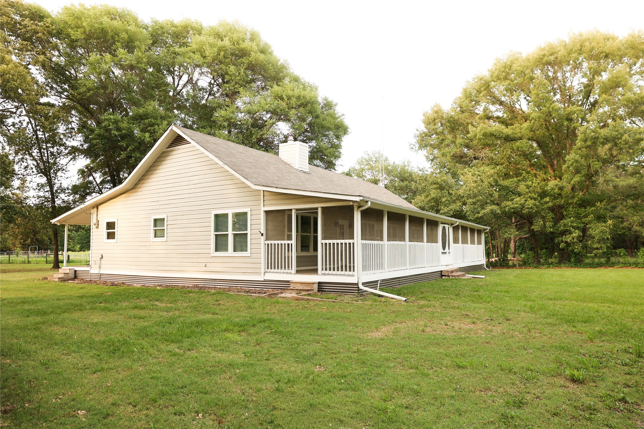 213 County Road 2320 Telephone TX 75488