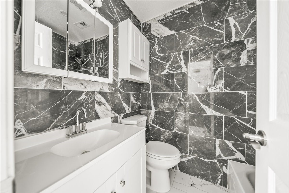 5507 Alexander Street Sachse TX 75048
