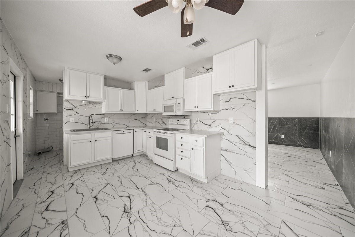 5507 Alexander Street Sachse TX 75048