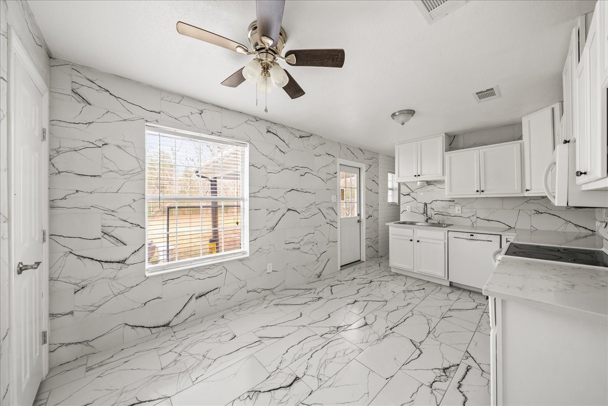 5507 Alexander Street Sachse TX 75048