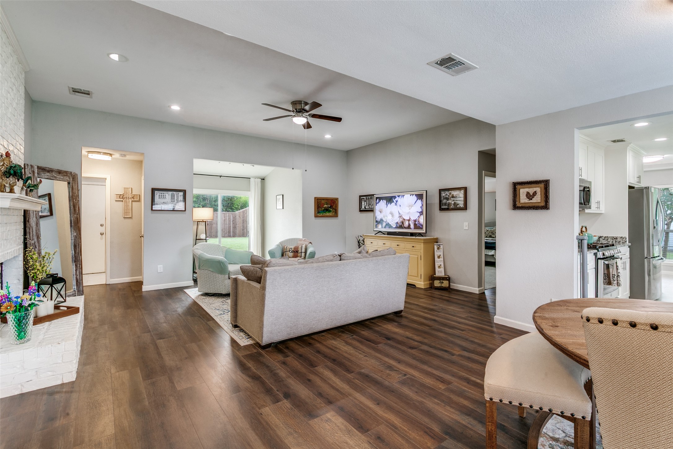 2624 Kingsridge Drive Dallas TX 75287