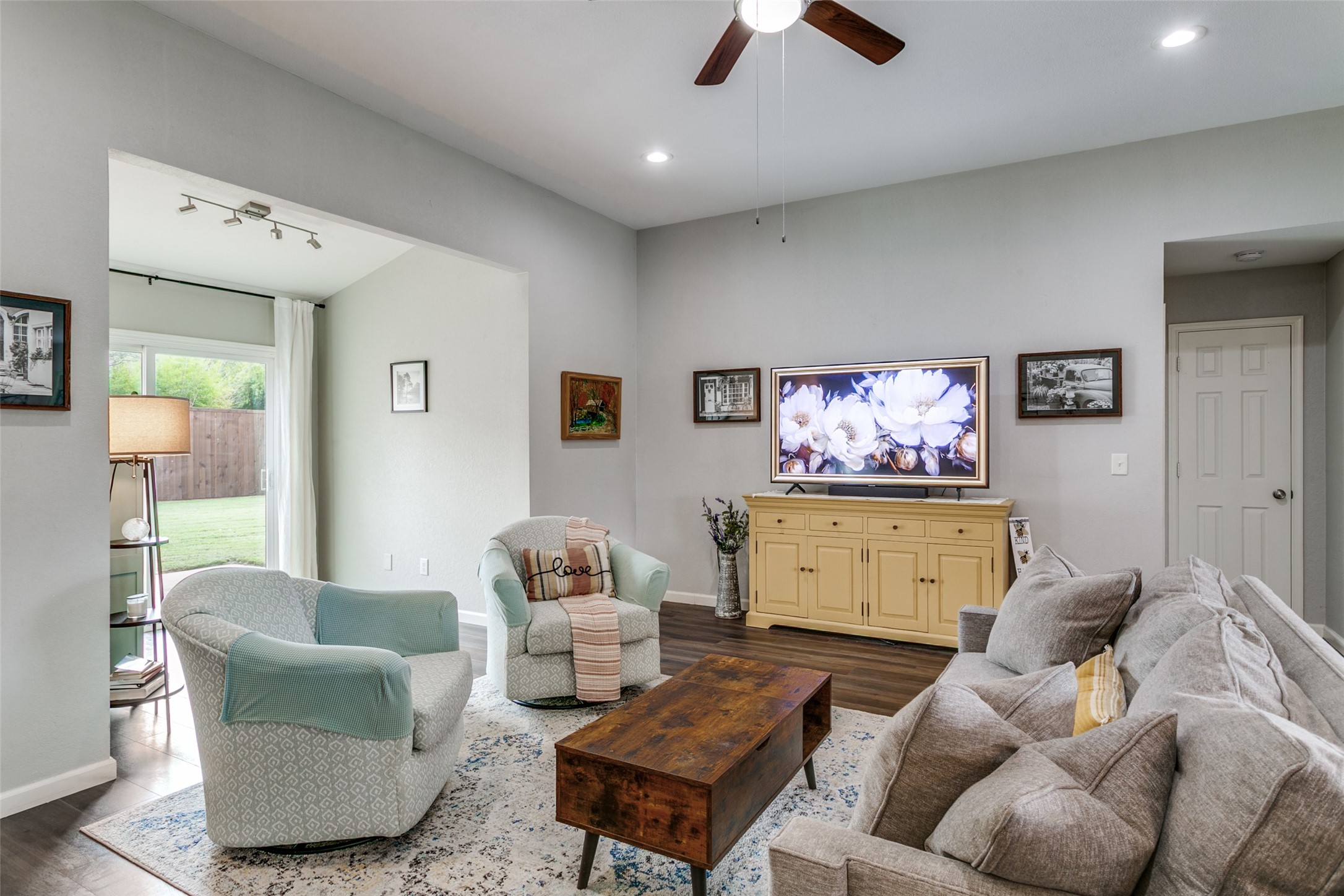 2624 Kingsridge Drive Dallas TX 75287