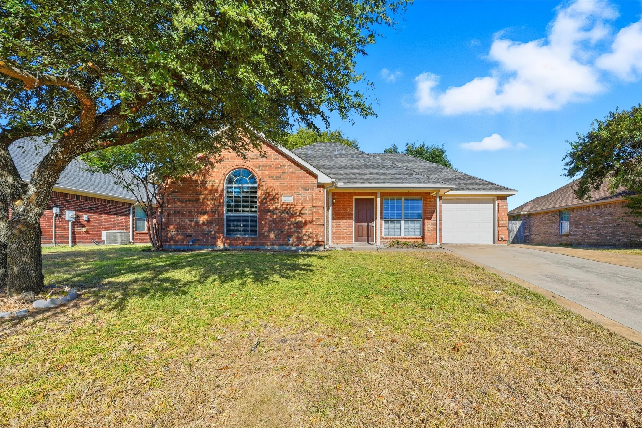 617 Oliver Lane Waxahachie TX 75165