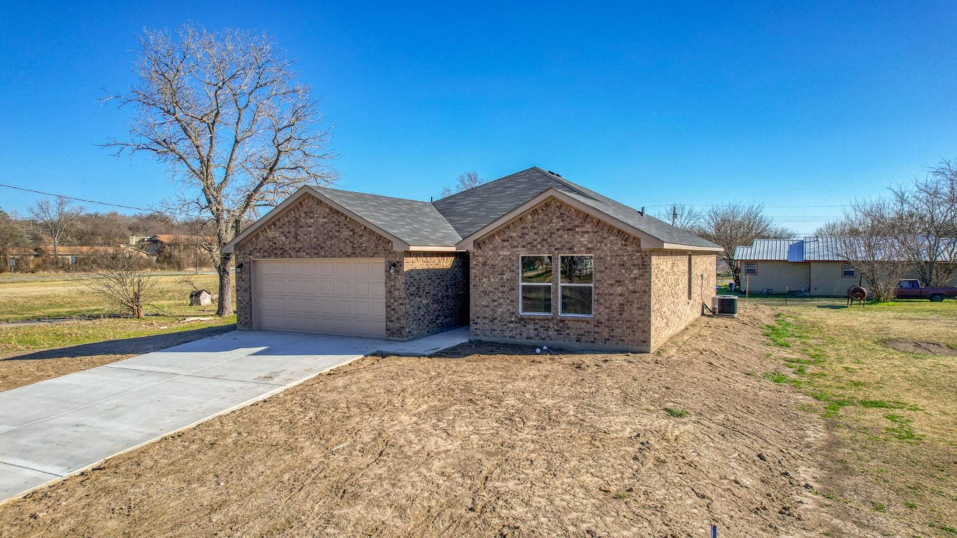 203 SW 16th Street Mineral Wells TX 76067