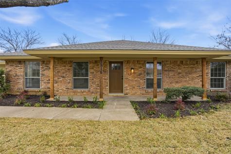 1215 Bradley Drive Cleburne TX 76033