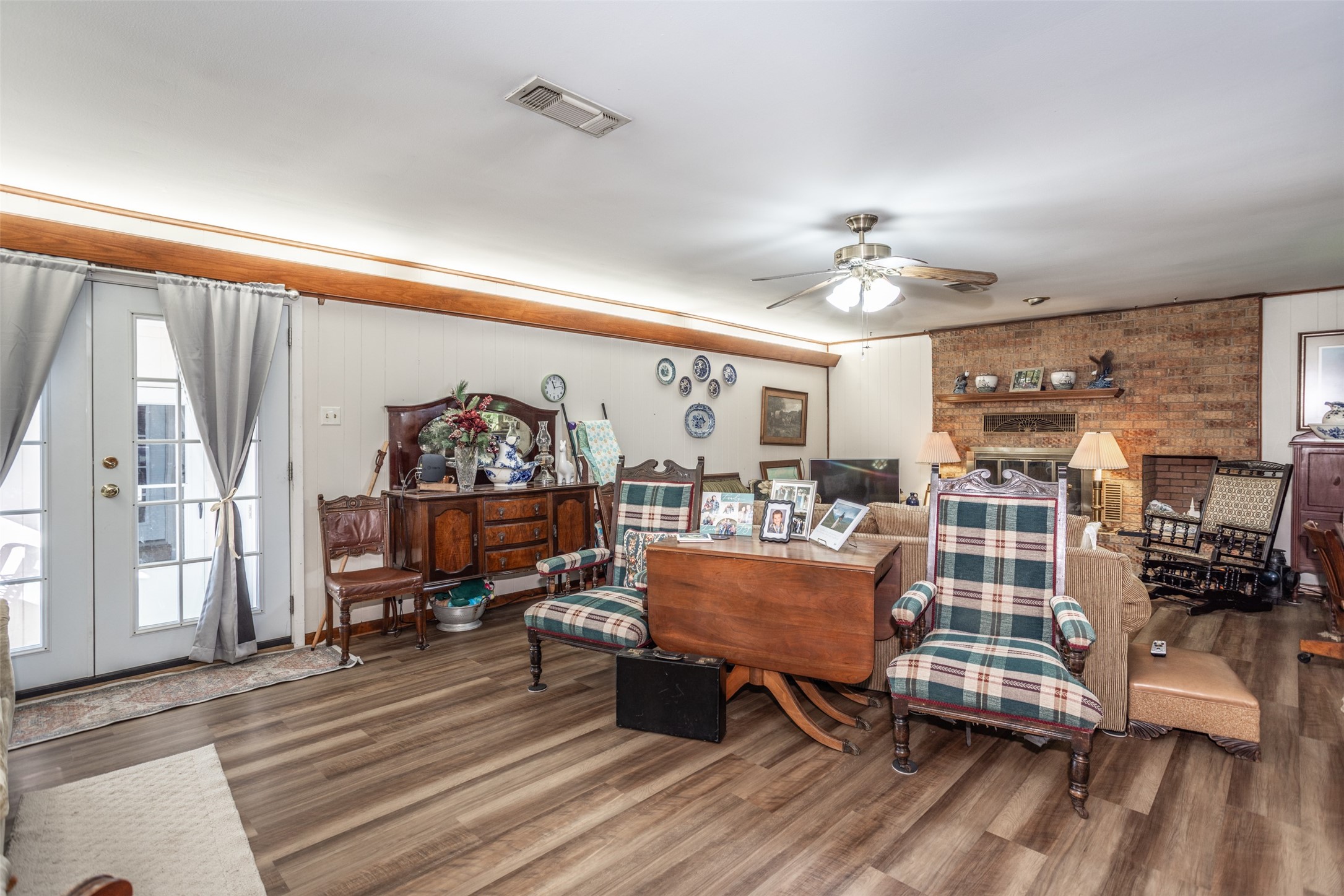 405 Meadow Drive Gainesville TX 76240