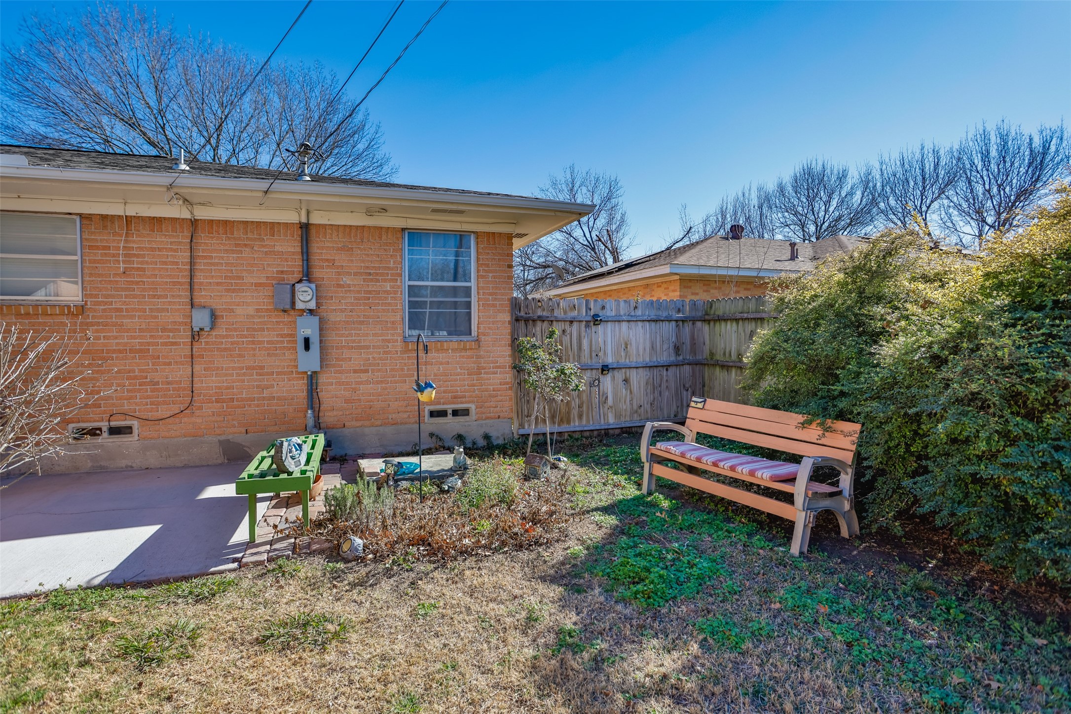405 Meadow Drive Gainesville TX 76240