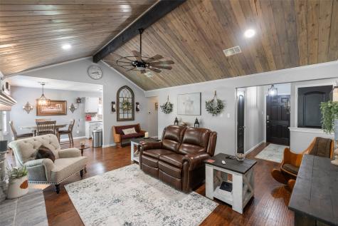 1306 Cindy Court Cleburne TX 76033