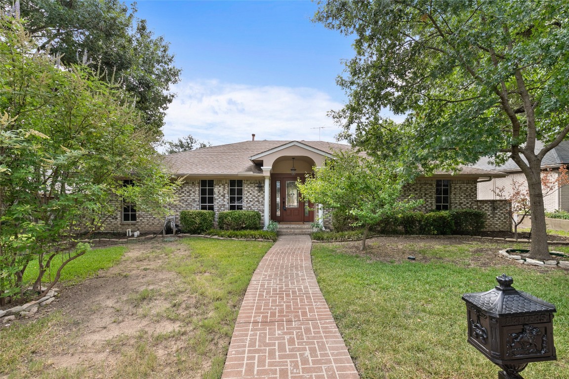 9028 Glen Springs Drive Dallas TX 75243