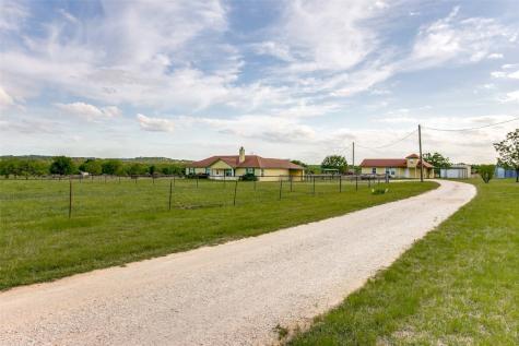 3030 Stroud Creek Avenue Granbury TX 76048