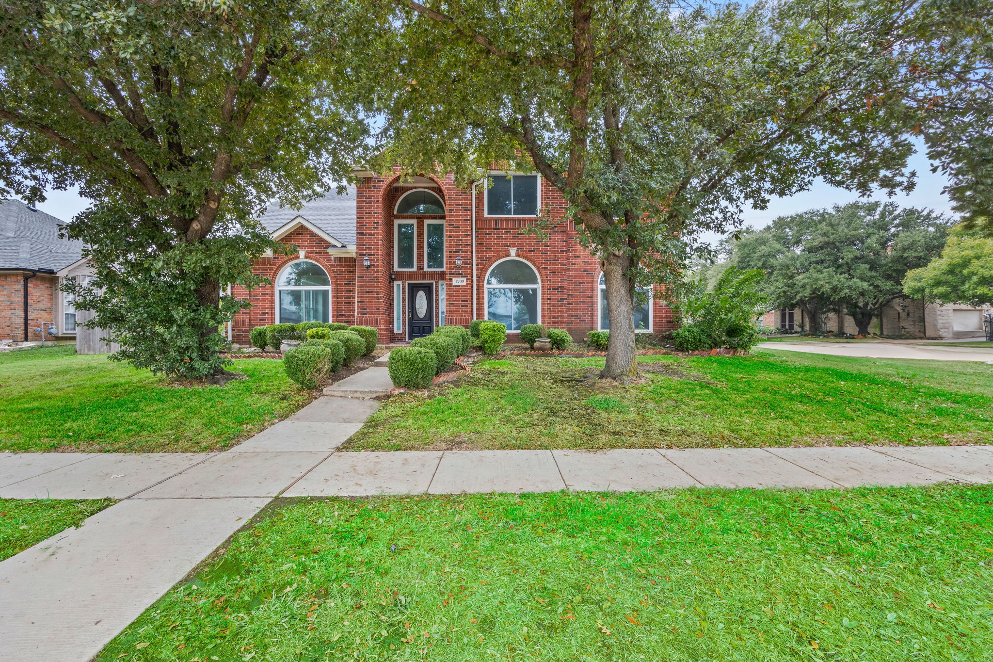 4209 Forestedge Drive Grand Prairie TX 75052