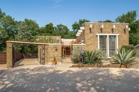 2857 Lawtherwood Place Dallas TX 75214