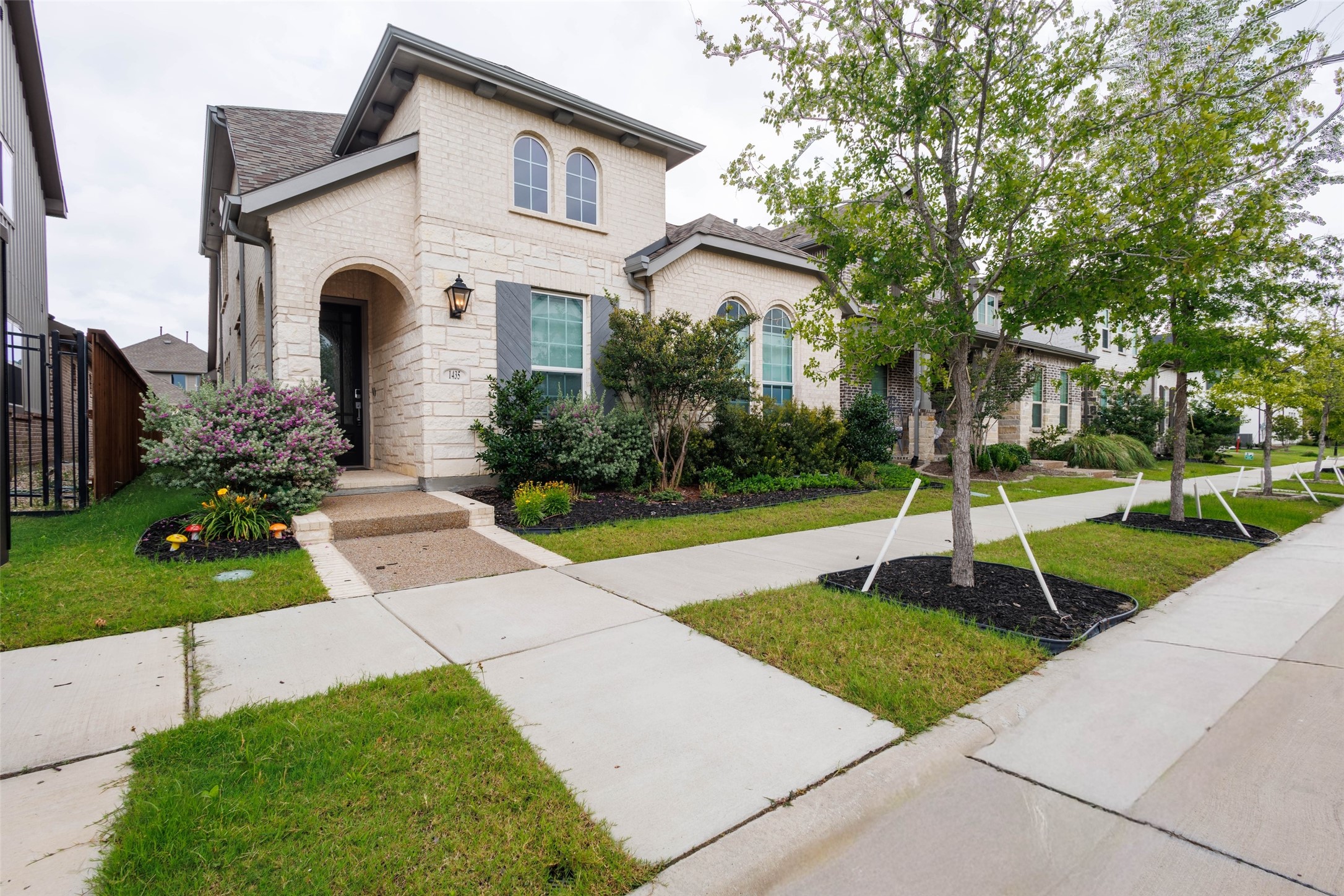 1435 Eden Valleywood Way Arlington TX 76005